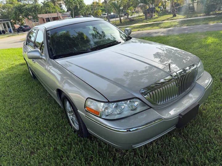 lincoln town car 2011 2LNBL8FV1BX756888 image lincoln town car 2011 2LNBL8FV1BX756888 image